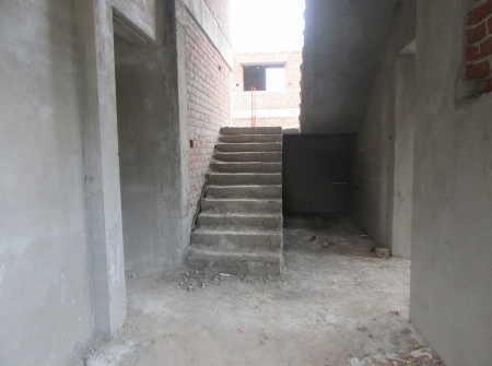 2) Li Id : 180 - Steps for First Floor.JPG